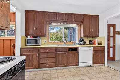 87202 McTimmons Ln, Bandon, OR 97411 - Photo 19
