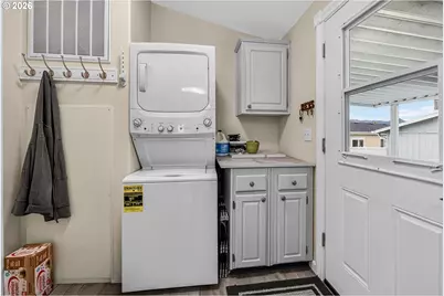 157 NW Bree Dr, Winston, OR 97496 - Photo 25