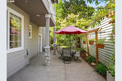 1078 NE Parks Edge Cir, Hillsboro, OR 97124 - Photo 33