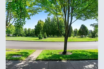 1078 NE Parks Edge Cir, Hillsboro, OR 97124 - Photo 5