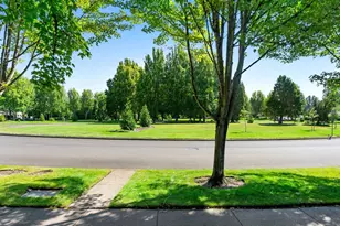 1078 NE Parks Edge Cir, Hillsboro, OR 97124 - Photo 5