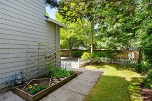 1078 NE Parks Edge Cir, Hillsboro, OR 97124 - Photo 35