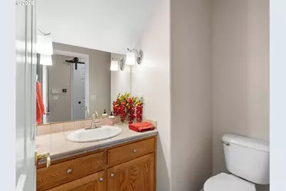 1078 NE Parks Edge Cir, Hillsboro, OR 97124 - Photo 21