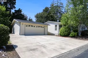 202 Munsel Creek Loop, Florence, OR 97439 - Photo 3