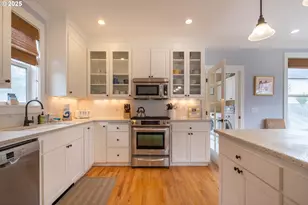 2518 SW Anemone Ave, Lincoln City, OR 97367 - Photo 5