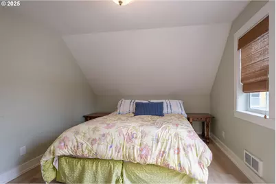 2518 SW Anemone Ave, Lincoln City, OR 97367 - Photo 27