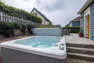 2518 SW Anemone Ave, Lincoln City, OR 97367 - Photo 31