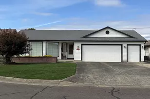 1937 Heather Way, Woodburn, OR 97071 - Photo 1