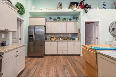 2953 Spinnaker Dr, Bandon, OR 97411 - Photo 15