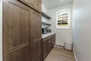 800 E 37th St, Vancouver, WA 98663 - Photo 11