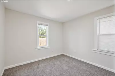 309 NW 3rd Ave, Kelso, WA 98626 - Photo 13