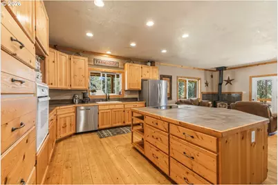 23125 Sprague River Rd, Sprague River, OR 97639 - Photo 13