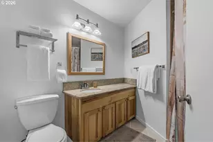 68553 E Fairway Estates Rd, Welches, OR 97067 - Photo 17