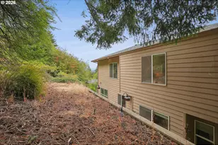 4849 SE Anderegg Loop, Portland, OR 97236 - Photo 35