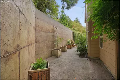 4849 SE Anderegg Loop, Portland, OR 97236 - Photo 31
