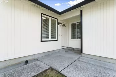 1602 NE Centurion Pl, Gresham, OR 97030 - Photo 7