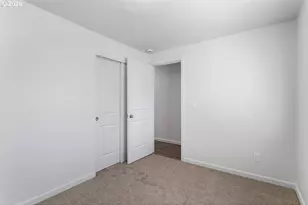 1602 NE Centurion Pl, Gresham, OR 97030 - Photo 23