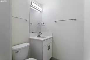 1602 NE Centurion Pl, Gresham, OR 97030 - Photo 25