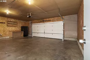 1602 NE Centurion Pl, Gresham, OR 97030 - Photo 23