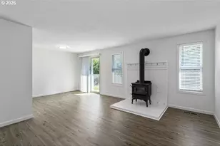 1602 NE Centurion Pl, Gresham, OR 97030 - Photo 11