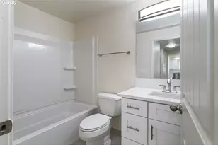 1602 NE Centurion Pl, Gresham, OR 97030 - Photo 17