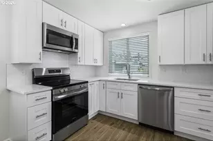 1602 NE Centurion Pl, Gresham, OR 97030 - Photo 11