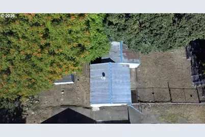12041 NE Siskiyou St, Portland, OR 97220 - Photo 3