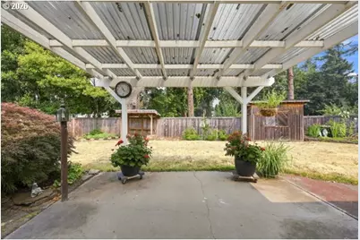 1745 NW 7th Pl, Gresham, OR 97030 - Photo 7