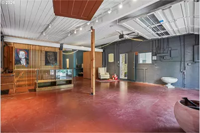 1114 SE Clay St, Portland, OR 97214 - Photo 17