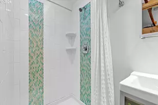 7720 S Macadam Ave, Portland, OR 97219 - Photo 25