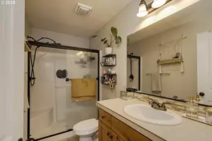 1026 E 15th St, Lafayette, OR 97127 - Photo 17