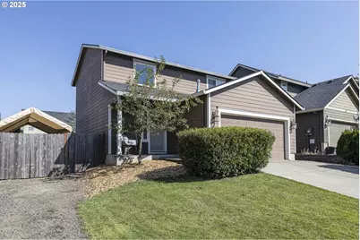 1026 E 15th St, Lafayette, OR 97127 - Photo 1