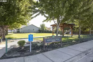 1026 E 15th St, Lafayette, OR 97127 - Photo 27