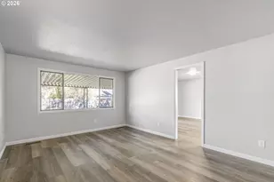 2713 E Walnut Ave, Newberg, OR 97132 - Photo 17