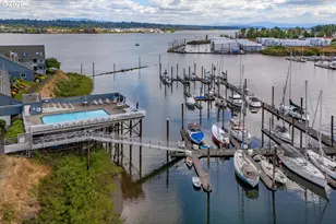 113 N Hayden Bay Dr, Portland, OR 97217 - Photo 35