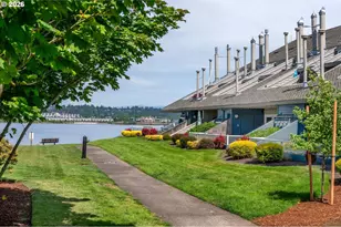 113 N Hayden Bay Dr, Portland, OR 97217 - Photo 31