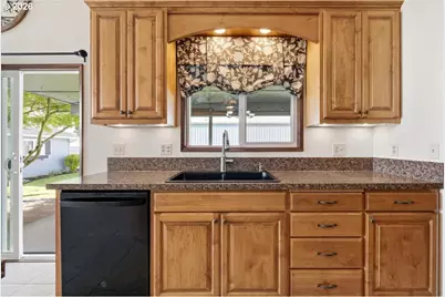 4094 5th St, Hubbard, OR 97032 - Photo 27