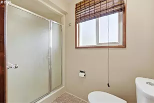 4094 5th St, Hubbard, OR 97032 - Photo 35