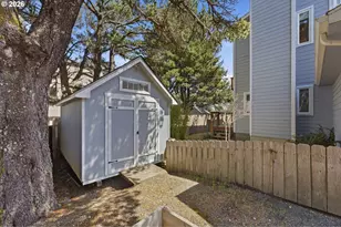 220 Flake St, Port Orford, OR 97465 - Photo 35