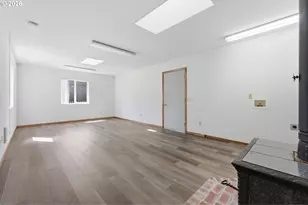 220 Flake St, Port Orford, OR 97465 - Photo 25