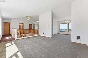 220 Flake St, Port Orford, OR 97465 - Photo 9