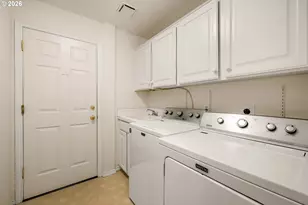 4414 SW Eleanor Ln, Portland, OR 97221 - Photo 35