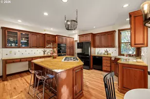 4414 SW Eleanor Ln, Portland, OR 97221 - Photo 9