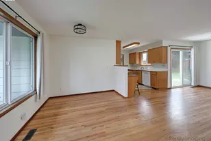 10608 NE Tillamook St, Portland, OR 97220 - Photo 7