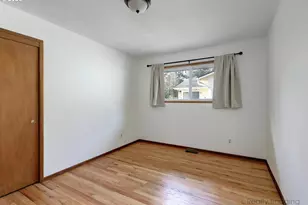 10608 NE Tillamook St, Portland, OR 97220 - Photo 23