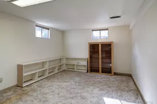 10608 NE Tillamook St, Portland, OR 97220 - Photo 25