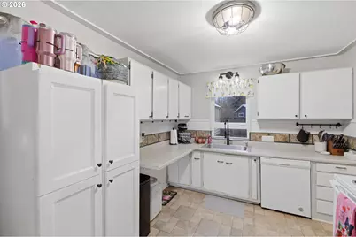 3090 D St NE, Salem, OR 97301 - Photo 11