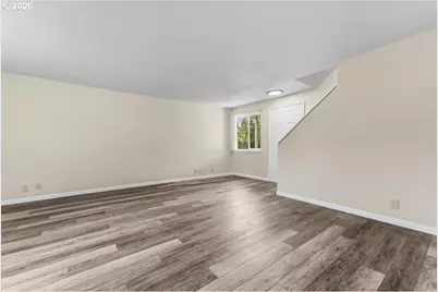 19921 SW Meadowbrook Ct, Beaverton, OR 97078 - Photo 7