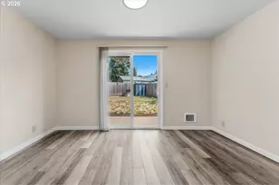 19921 SW Meadowbrook Ct, Beaverton, OR 97078 - Photo 9