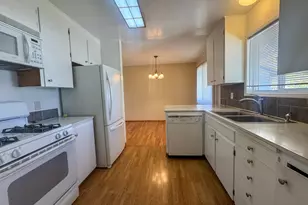 1590 Astor Way, Woodburn, OR 97071 - Photo 5
